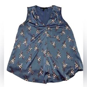 White House Black Market sleeveless silky slate floral blouse women's size 6